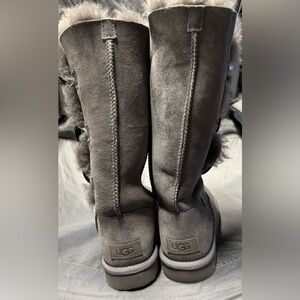 UGG gray  Buttoned Winter Boots